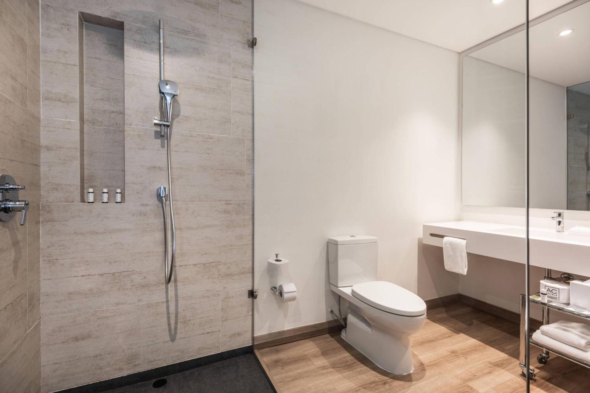 Ac Hotel By Marriott Bogota Zona T Exterior photo